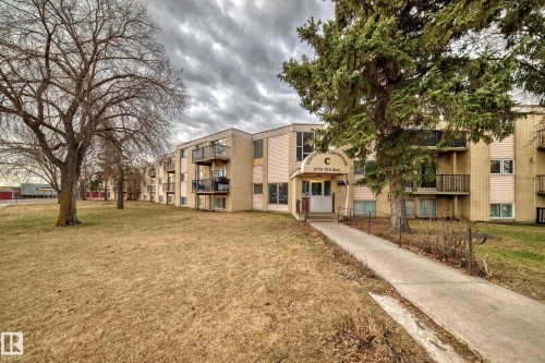 #5C 5715 133 Av Nw, Edmonton, AB - Outdoor With Facade