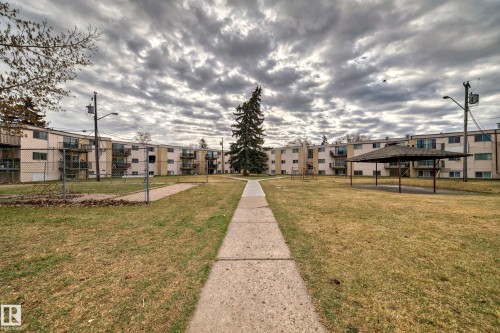 #5C 5715 133 Av Nw, Edmonton, AB - Outdoor