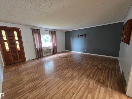 4812 48 Avenue, Cold Lake, AB - Indoor