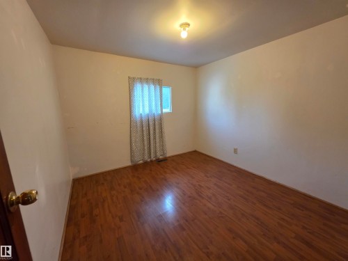 4812 48 Avenue, Cold Lake, AB - Indoor Photo Showing Other Room