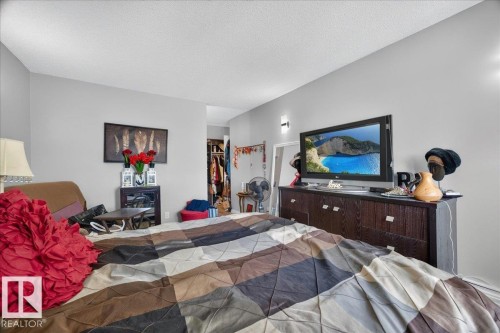 #406 5125 Riverbend Rd Nw, Edmonton, AB - Indoor Photo Showing Bedroom