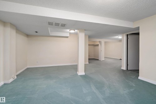 4823 32 Avenue Nw, Edmonton, AB - Indoor