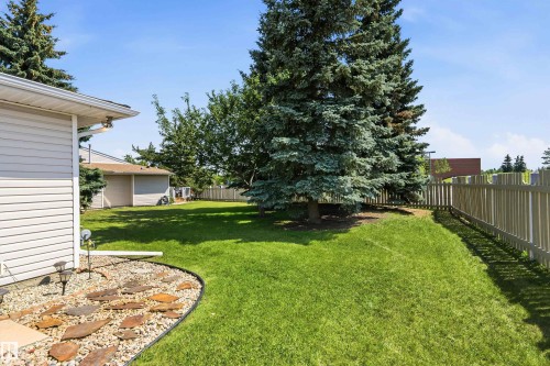 4823 32 Avenue Nw, Edmonton, AB - Outdoor