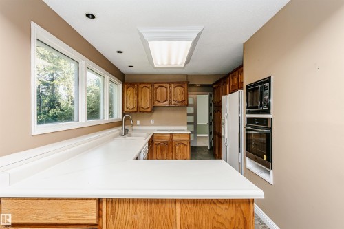 Rural Strathcona County, AB - Indoor Photo Showing Kitchen