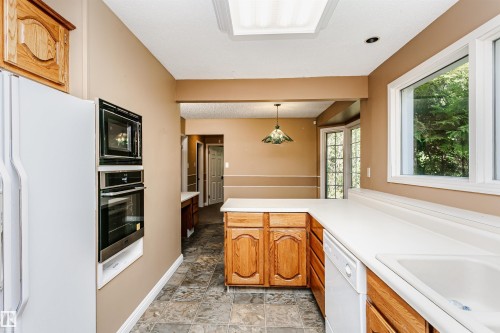 Rural Strathcona County, AB - Indoor Photo Showing Kitchen