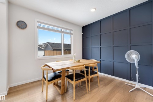 8125 226A Street Nw, Edmonton, AB - Indoor Photo Showing Dining Room
