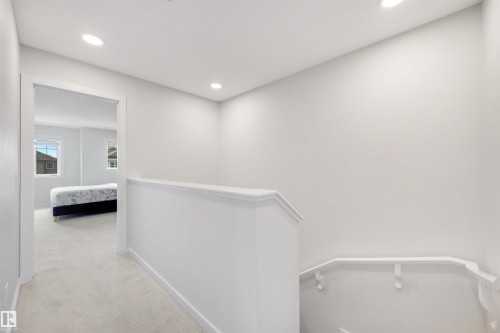 8125 226A Street Nw, Edmonton, AB - Indoor