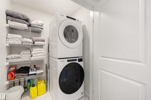 8125 226A Street Nw, Edmonton, AB - Indoor Photo Showing Laundry Room