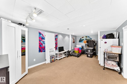 9911 163 Street Nw, Edmonton, AB - Indoor