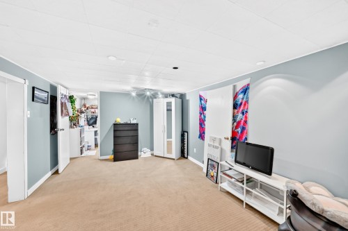 9911 163 Street Nw, Edmonton, AB - Indoor