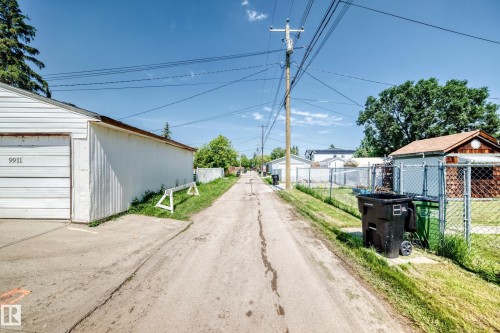 9911 163 Street Nw, Edmonton, AB - Outdoor