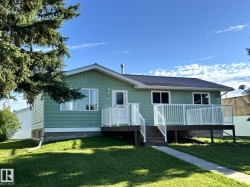 4813 56 Avenue  Wildwood, AB T0E 2M0