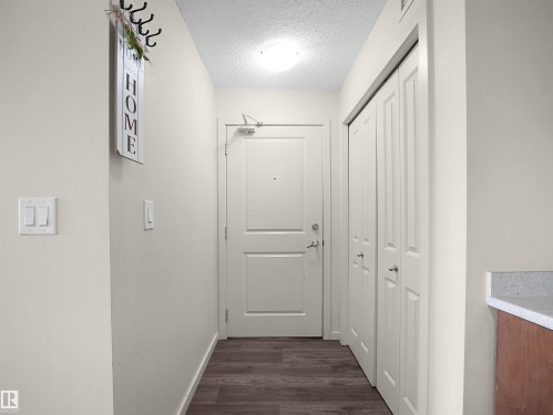 215 3357 16A Avenue, Edmonton, AB - Indoor Photo Showing Other Room