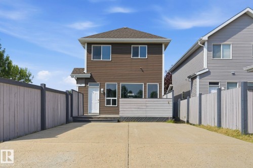 7043 22 Avenue Sw, Edmonton, AB - Outdoor