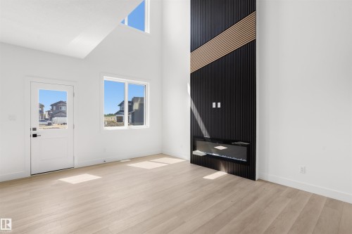 815 158 Avenue Ne, Edmonton, AB - Indoor Photo Showing Other Room