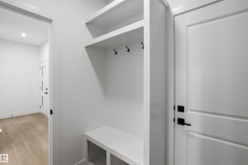 815 158 Avenue Ne, Edmonton, AB - Indoor