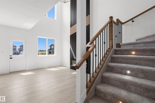 815 158 Avenue Ne, Edmonton, AB - Indoor Photo Showing Other Room