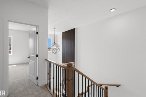 815 158 Avenue Ne, Edmonton, AB - Indoor Photo Showing Other Room
