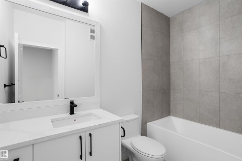 815 158 Avenue Ne, Edmonton, AB - Indoor Photo Showing Bathroom