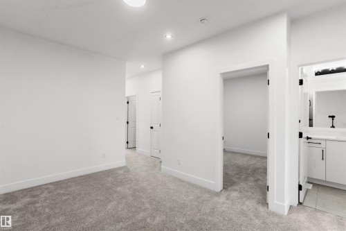 815 158 Avenue Ne, Edmonton, AB - Indoor Photo Showing Other Room
