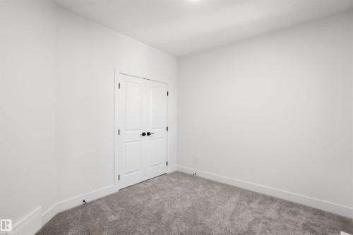 815 158 Avenue Ne, Edmonton, AB - Indoor Photo Showing Other Room
