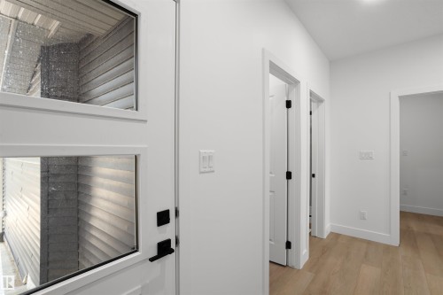 815 158 Avenue Ne, Edmonton, AB - Indoor Photo Showing Other Room