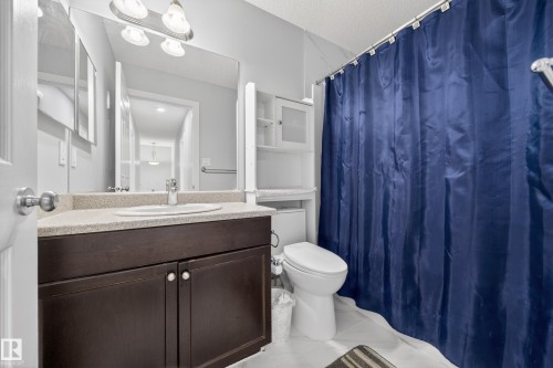 3752 12 Street, Edmonton, AB - Indoor Photo Showing Bathroom