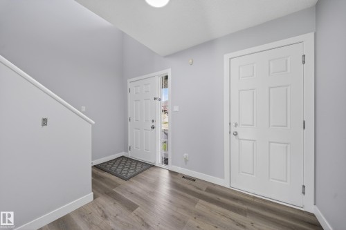3752 12 Street, Edmonton, AB - Indoor Photo Showing Other Room