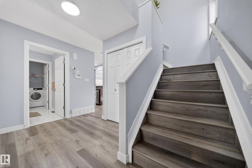 3752 12 Street, Edmonton, AB - Indoor Photo Showing Other Room