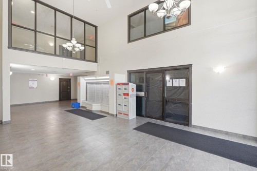 #1102 7339 South Terwillegar Dr Nw, Edmonton, AB - Indoor Photo Showing Other Room