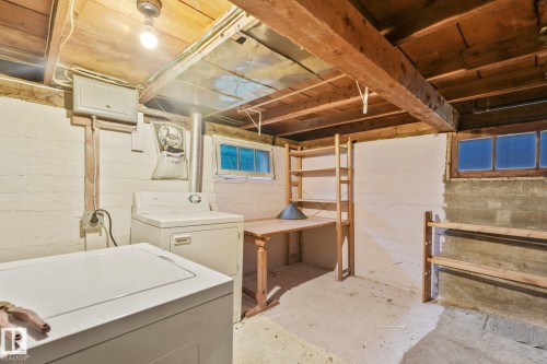 Laundry room - 9824 91 Avenue Nw, Edmonton, AB - Indoor Photo Showing Laundry Room