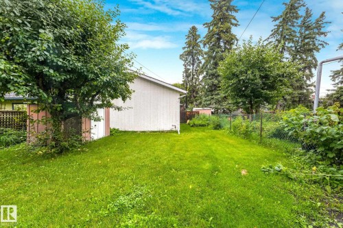 Yard - 9824 91 Avenue Nw, Edmonton, AB - Outdoor