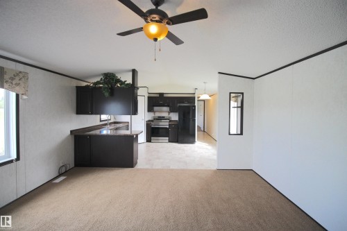 41- 5220 44 Avenue, Calmar, AB - Indoor