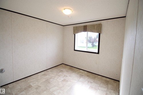 41- 5220 44 Avenue, Calmar, AB - Indoor Photo Showing Other Room
