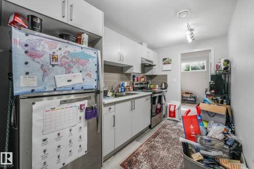 6603 64 Avenue, Beaumont, AB - Indoor Photo Showing Kitchen