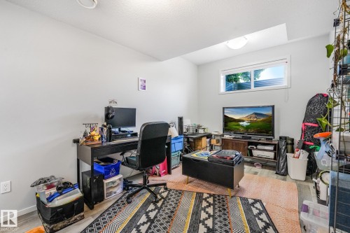 6603 64 Avenue, Beaumont, AB - Indoor