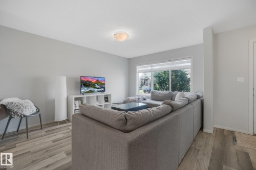 6603 64 Avenue, Beaumont, AB - Indoor Photo Showing Living Room