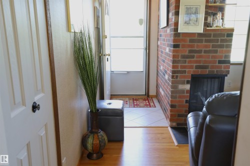 10715 132 Avenue Nw, Edmonton, AB - Indoor Photo Showing Other Room