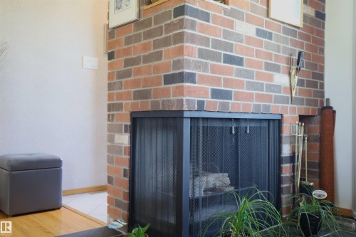 10715 132 Avenue Nw, Edmonton, AB - Indoor Photo Showing Other Room