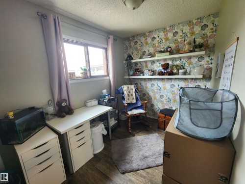 4806 52 Avenue, Elk Point, AB - Indoor