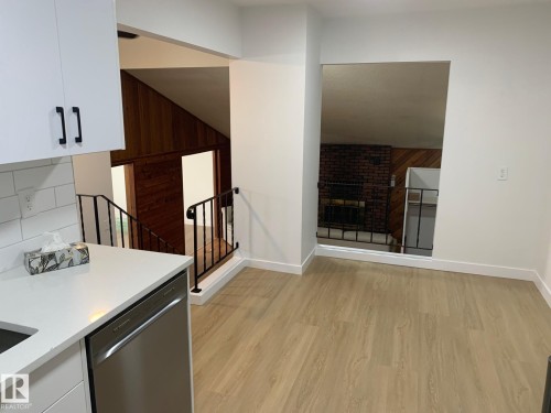 Kitchen - 16321 - 109A Ave Nw, Edmonton, AB - Indoor