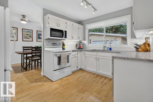 55 Lambert Crescent, St. Albert, AB - Indoor Photo Showing Kitchen
