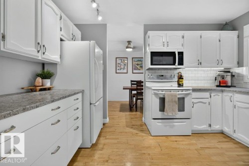 55 Lambert Crescent, St. Albert, AB - Indoor Photo Showing Kitchen