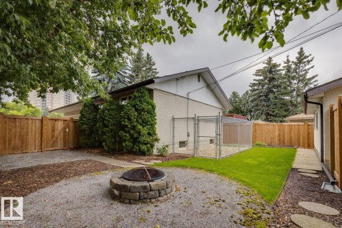 8709 164A Street Nw, Edmonton, AB - Outdoor