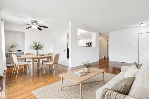 8709 164A Street Nw, Edmonton, AB - Indoor Photo Showing Living Room