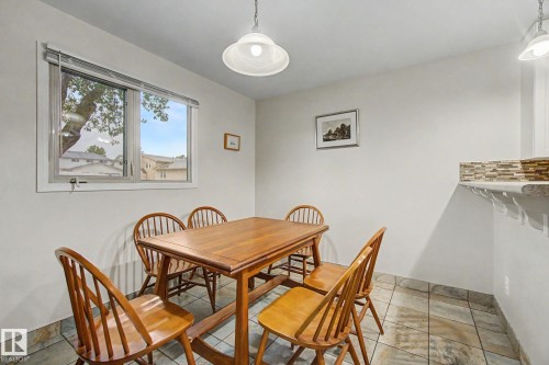 3706 41 Avenue Nw, Edmonton, AB - Indoor Photo Showing Dining Room