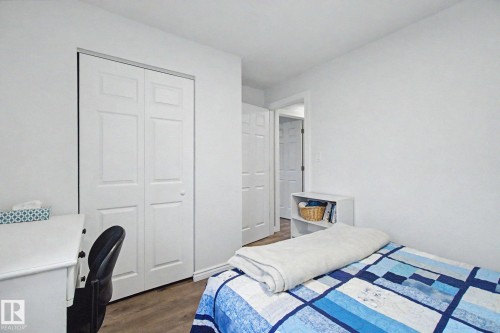 3706 41 Avenue Nw, Edmonton, AB - Indoor Photo Showing Bedroom