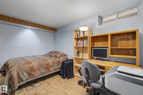 3706 41 Avenue Nw, Edmonton, AB - Indoor