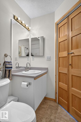 #414 10636 120 St Nw, Edmonton, AB - Indoor Photo Showing Bathroom