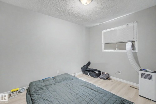 304 Spruce Glen, Spruce Grove, AB - Indoor Photo Showing Bedroom